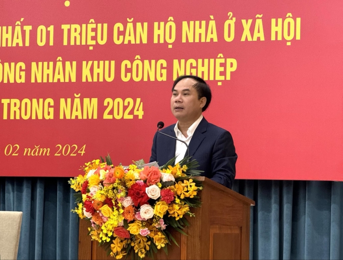 Thứ trưởng Xây dựng Nguyễn Văn Sinh phát biểu tại Hội nghị toàn quốc về nhà ở xã hội sáng ngày 22/2. Ảnh: Ngọc Diễm
