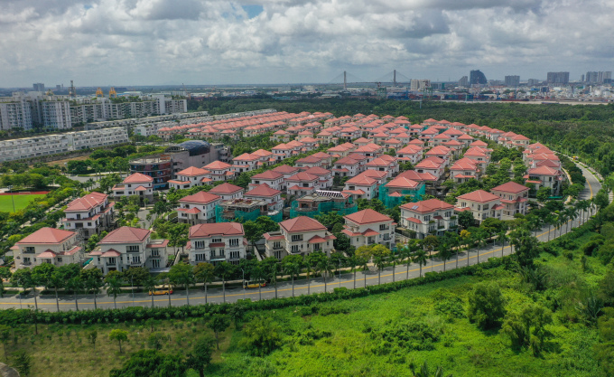 Bất động sản khu Đông TP HCM, khu vực bán đảo Thủ Thiêm, đoạn gần khu đô thị Sala, TP Thủ Đức. Ảnh: Quỳnh Trần