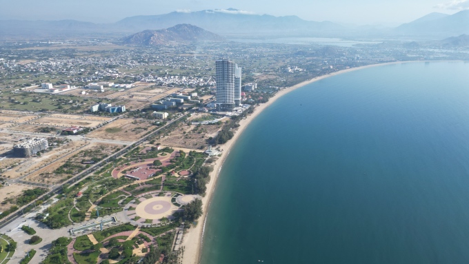 Công trình bất động sản, du lịch nghỉ dưỡng ven biển Phan Rang, tỉnh Ninh Thuận. Ảnh: Việt Quốc