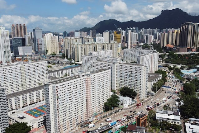 Các căn nhà ở xã hội tại Hong Kong (Trung Quốc). Ảnh: Reuters