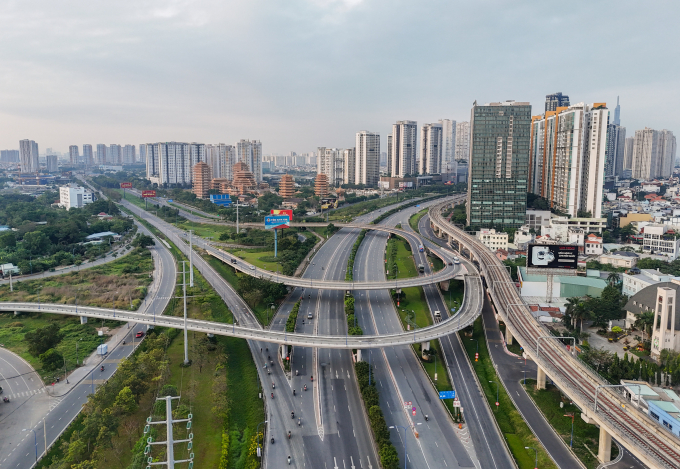 Bất động sản khu Đông TP HCM với các cao ốc, chung cư, dự án... tháng 1/2025. Ảnh: Quỳnh Trần