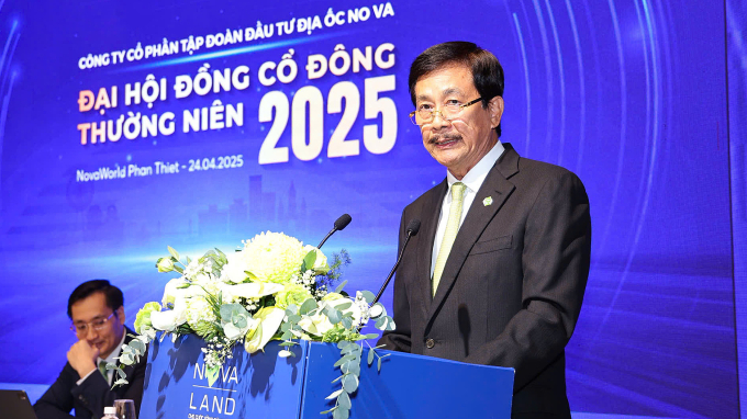 Ông Bùi Thành Nhơn, Chủ tịch Hội đồng quản trị Tập đoàn Novaland, phát biểu trong phiên họp thường niên ngày 24/4. Ảnh: NVL