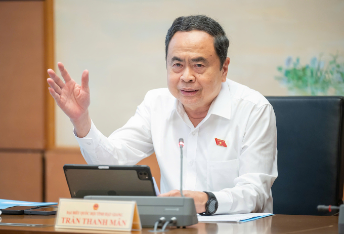 Chủ tịch Quốc hội Trần Thanh Mẫn thảo luận tổ tại Quốc hội chiều 10/5. Ảnh: Giang Huy