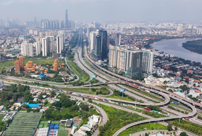 Bất động sản ở TP Thủ Đức với các dự án chung cư, nhà phố, đất nền. Ảnh: Quỳnh Trần