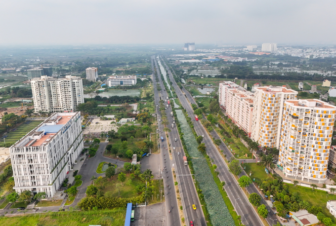 Bất động sản khu Tây TP HCM, với các dự án chung cư, nhà phố, đất nền thuộc huyện Bình Chánh, tháng 3/2025. Ảnh: Quỳnh Trần